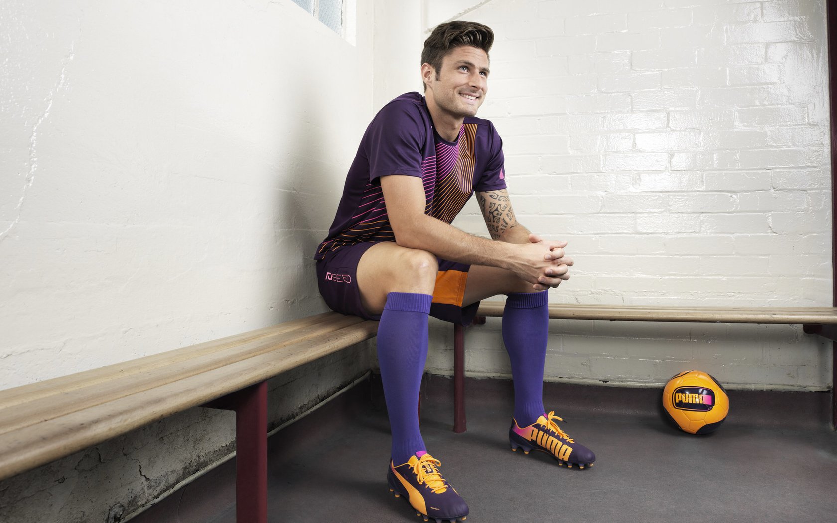 足球俱乐部经营报告